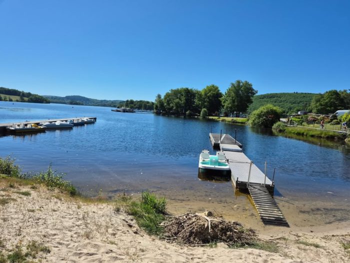 Les équipes de Territoires Nouvelle-Aquitaine au Lac de Vassivière entre creuse et haute-vienne .
Forêt et beauté lacustre .
#TNA #nouvelleaquitaine